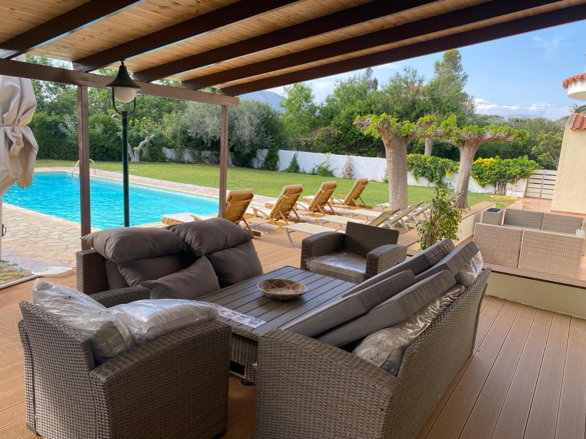 Relaxing Villa With Swimming Pool And Garden Agios Georgios  Exterior foto
