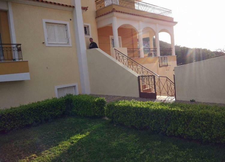 Relaxing Villa With Swimming Pool And Garden Agios Georgios  Exterior foto