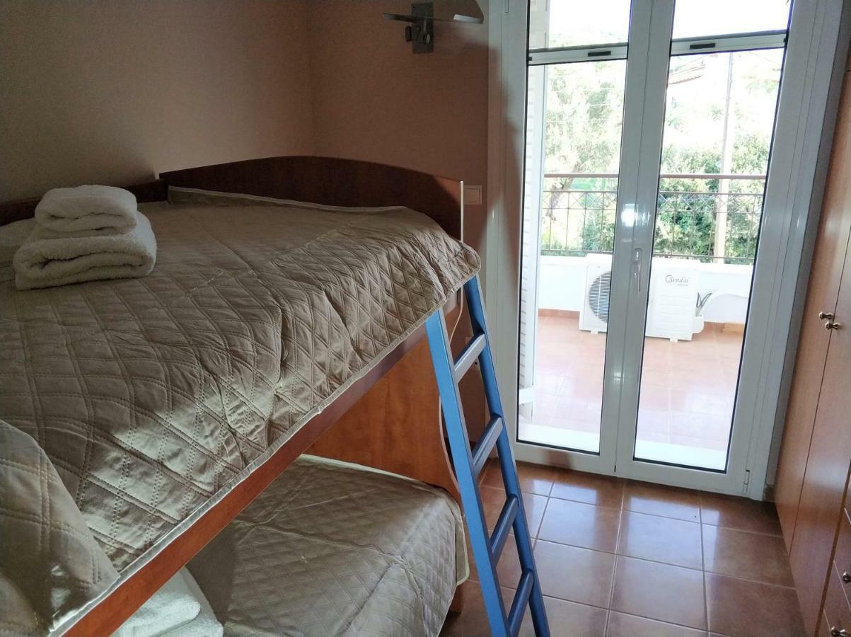 Relaxing Villa With Swimming Pool And Garden Agios Georgios  Exterior foto