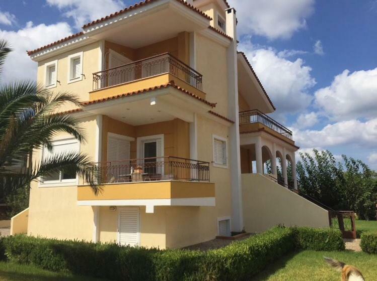 Relaxing Villa With Swimming Pool And Garden Agios Georgios  Exterior foto